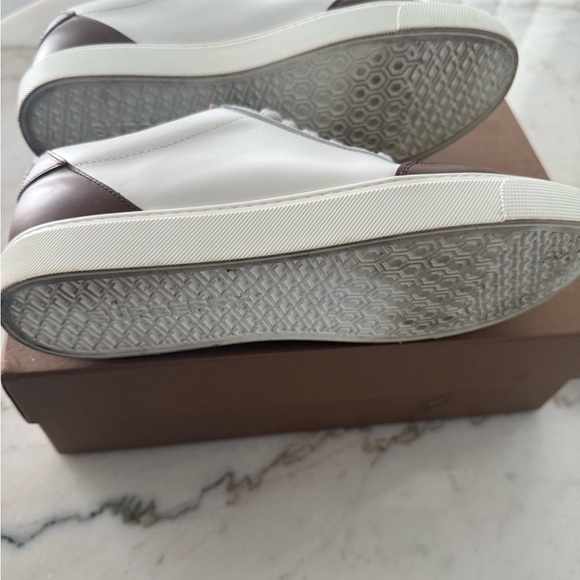 Authentic Burberry women’s lace up low top sneakers - Picture 8 of 10